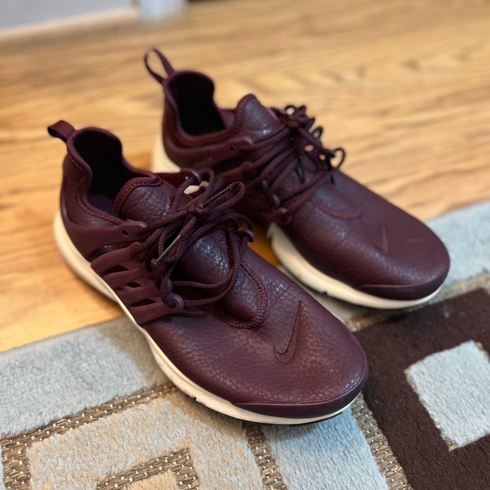 Nike air presto-garnet